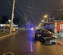 На Стара-Загоре в Самаре водитель "Вольво" устроил дорожный коллапс