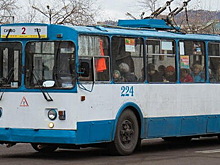 В Чите водитель троллейбуса зажал дверью ногу женщины и протащил ее по проезжей части