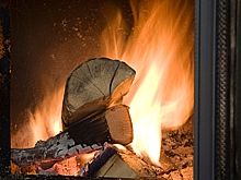 Зачем в загородном доме нужна дровяная печь: мнение бывалого