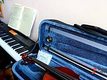 На юного скрипача из Челябинска соседи написали заявление в полицию, а Денис Мацуев вручил ему премию