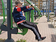 Спортдайджест: рекорд 95-летнего пенсионера в беге, турнир по клифф-дайвингу и мыльная гонка