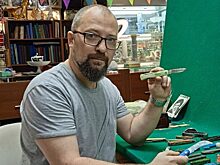 Коллекционер из Бутырского собирает старые складные ножи