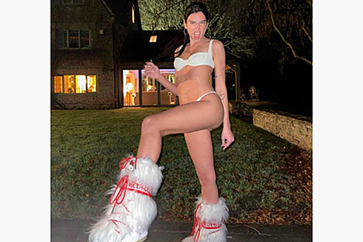 Ботинки-луноходы из 2000-х вновь вернулись в моду благодаря знаменитостям