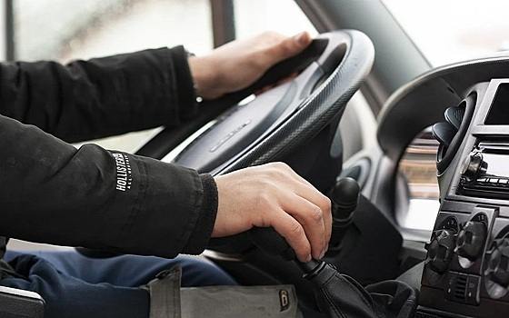 В России разработали новую программу для обучения в автошколах на категорию «В»