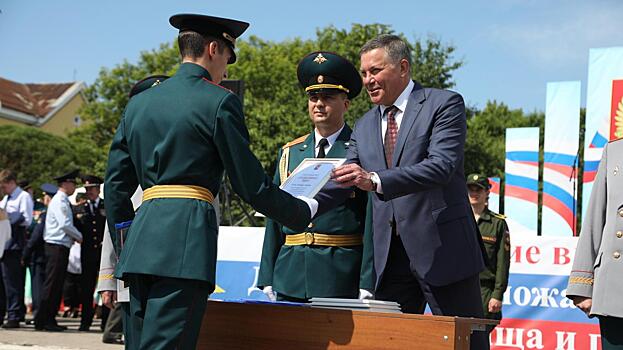 Лучшие выпускники череповецкого военного училища приглашены на прием к Президенту РФ