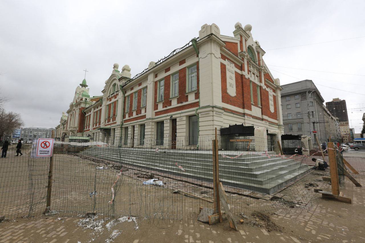 Реконструкция Первомайского сквера в Новосибирске возобновится 16 апреля