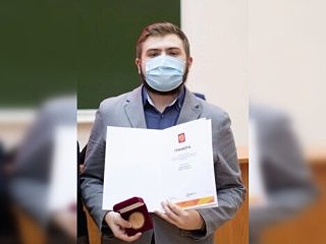 Около 1 тыс. волонтеров помогают медикам в поликлиниках Ставрополья