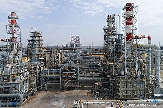 Эксперт Юшков: Продажа российской нефти Кабулу выгодна для обеих сторон