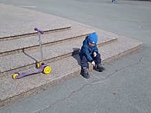 В Екатеринбурге 5-летнего мальчика госпитализировали после наезда самокатчика