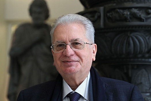 Михаил Пиотровский поделился с "РГ" впечатлениями от вручения Эрмитажной премии