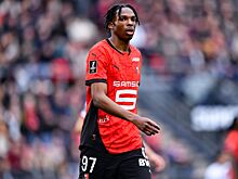 Арне Слот оценил трансфер защитника Жереми Жаке в «Ливерпуль»