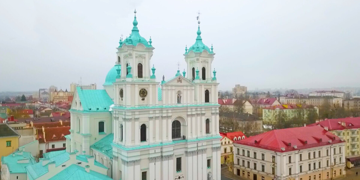 Фарным костелом в Белоруссии Несвиж