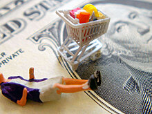 Почему мировая инфляция стала рекордной за последние сорок лет