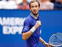 Медведев упустил возможность стать первой ракеткой мира