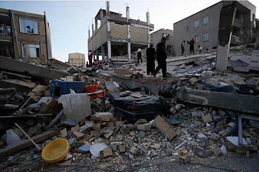Число пострадавших при землетрясении в Иране достигло почти 800 человек