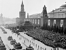 20 лет спустя: Парад Победы №2 в фотохронике ТАСС