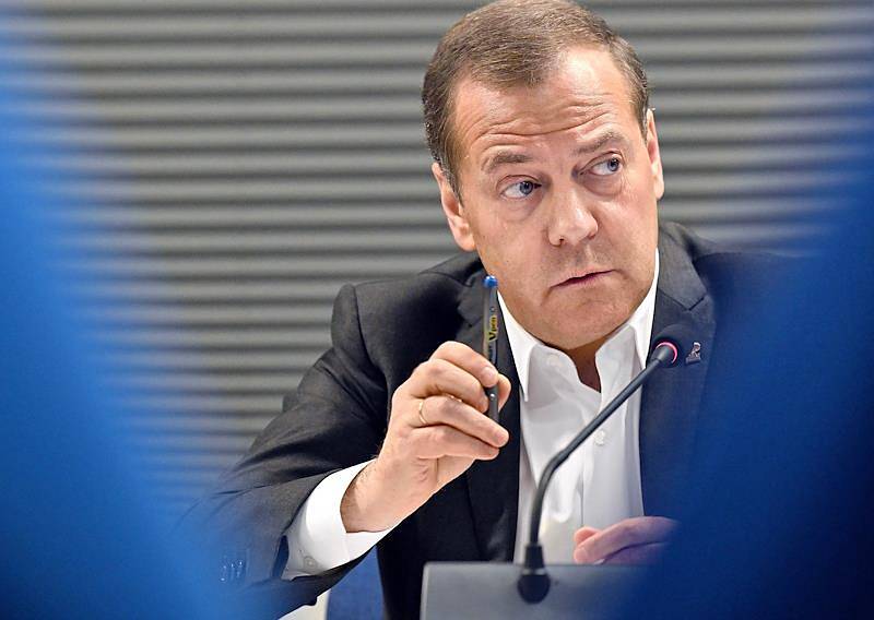 Медведев заявил о необходимости отказа от практик неоколониализма