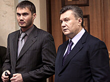 Могилу сына Януковича поставили на сигнализацию