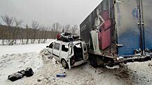 15 грузовиков и легковых авто столкнулись в Самарской области
