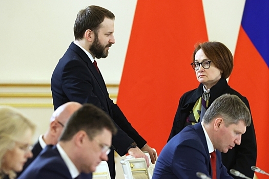 Экс-глава ЦБ пояснил обвал курса рубля