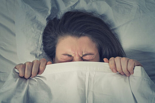 Как избавиться от ночных кошмаров: 4 правила здорового сна