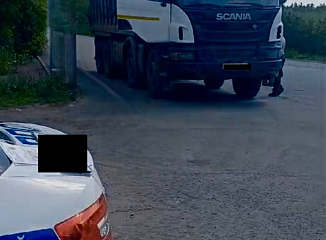 Мужчина прикрутил чужой госномер на свой автомобиль в Кузбассе