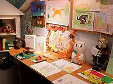 Созданному Беловым медвежонку Мишуку юные театралы Вологды посвятили рисунки и поделки