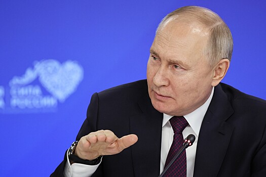 Путин заявил о непростых задачах МИД РФ в условиях гибридной войны
