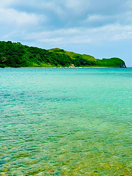 В Приморье туристы наткнулись на пляж с чистой бирюзовой водой