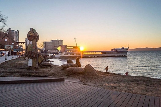Автовладелец искупал свой автомобиль в водах Спортивной гавани