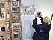 В Приморском отделении Союза художников России открылась «самая сумасшедшая» выставка