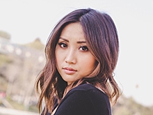 Больше не один дома: Маколей Калкин забыл Милу Кунис и закрутил роман с экс-подругой брата Майли Сайрус