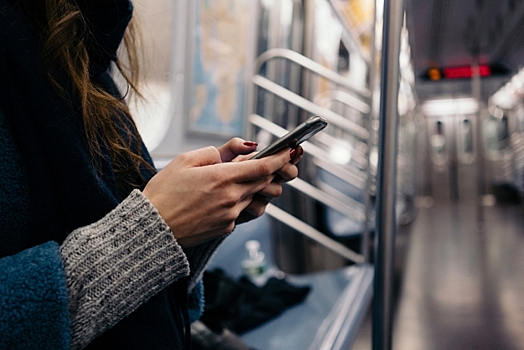 МТС: Студенты в столичном метро используют 14% интернет-трафика на чтение новостных порталов и литературы