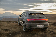 Упрям, как горец: Porsche Macan лезет к вершинам Кавказа