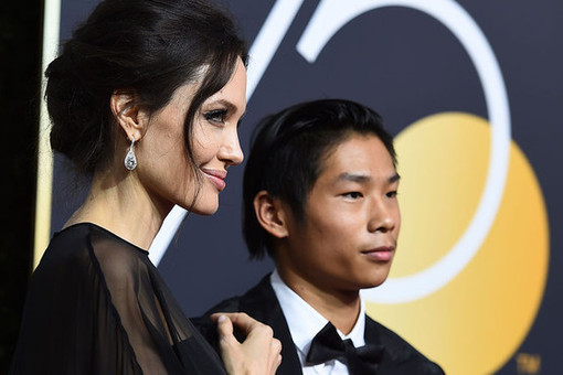 Актриса Анджелина Джоли заявила, что состояние ее сына Пакса стабильное