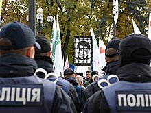 В Одессе при столкновениях получили ранения шесть полицейских