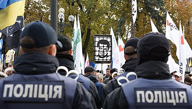 Почему азербайджанцы вынуждены митинговать перед МВД Украины