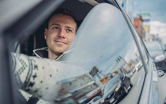 Кто за рулем такси: Drivee составил портрет водителя