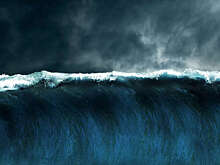 В сети появилось видео волн на улицах юга Италии из-за сильного шторма