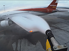 «Чтобы самолеты не замерзали»: в аэропорту Оренбурга показали, как борются с обледенением