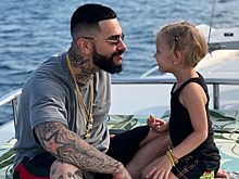 Все в сборе: Тимати отдыхает в Сен-Тропе в компании Алены Шишковой, дочери и Анастасии Решетовой