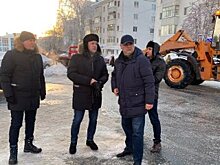 Ратмир Мавлиев пообещал применять меры к управляющим компаниям, которые не чистят снег