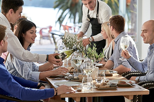 Греция наконец с нами! А мы – в Греции