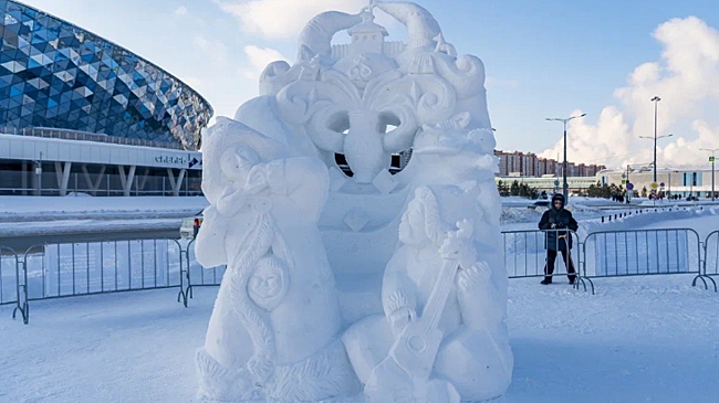 Гран-при уезжает в Якутию: в Новосибирске подвели итоги фестиваля снежной скульптуры