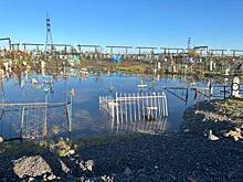 Кладбище в Норильске ушло под воду