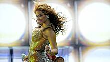 Переодевание Ашера на сцене, анонс альбома Бейонсе: в США прошел Супербоул