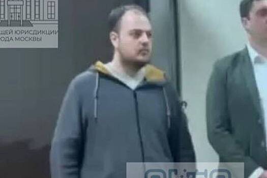 Издатель ЛГБТ-книг попал в список Росфинмониторинга