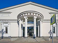 Дом-шестеренка, грот, «Вулкан» и «Колизей». Театральная и парковая архитектура Москвы