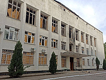 Здание администрации Новой Каховки повреждено из-за атаки дрона ВСУ