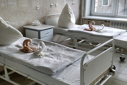 В красноярской больнице перед Универсиадой начали делать лебедей из полотенец